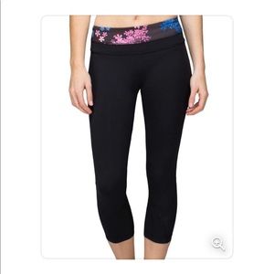 Lululemon Run Inspire Crop Leggings Floral Waist